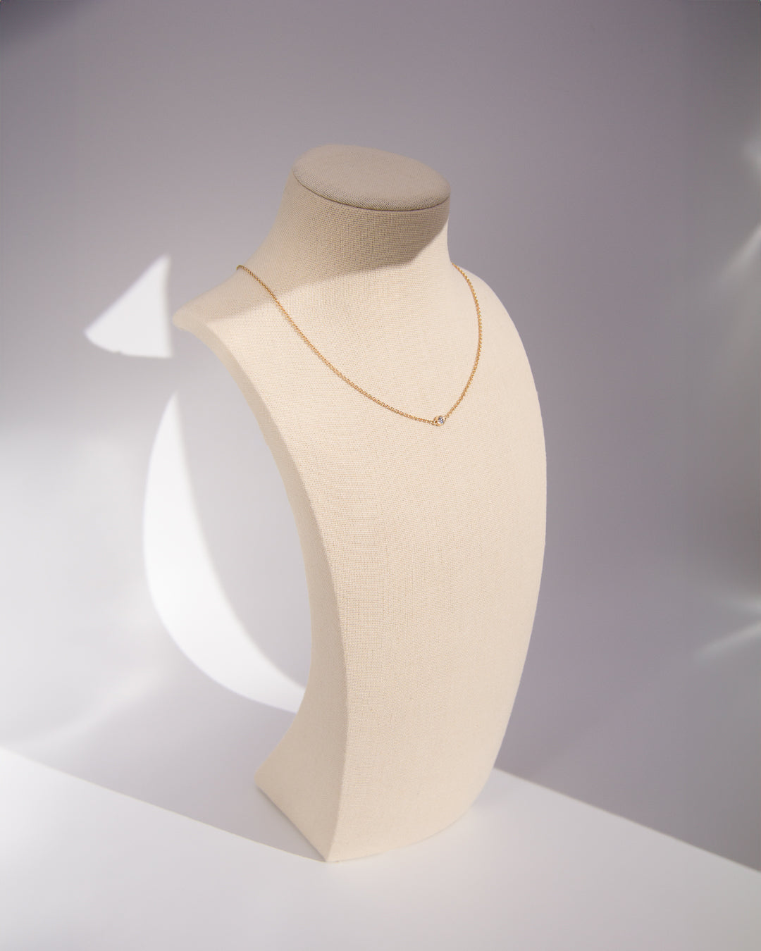 The Bezel Diamond Necklace Gold