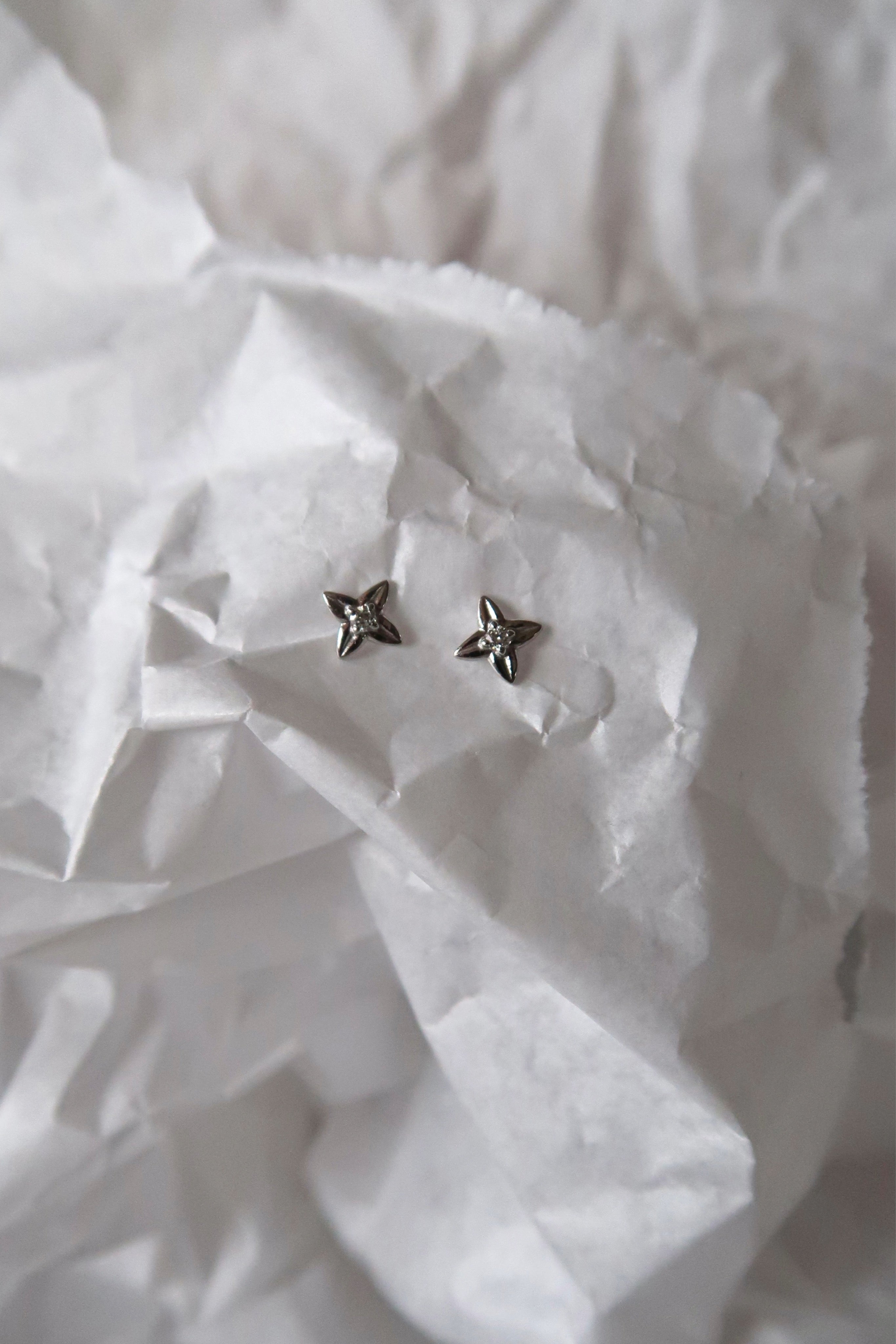 The Diamond Flor Stud