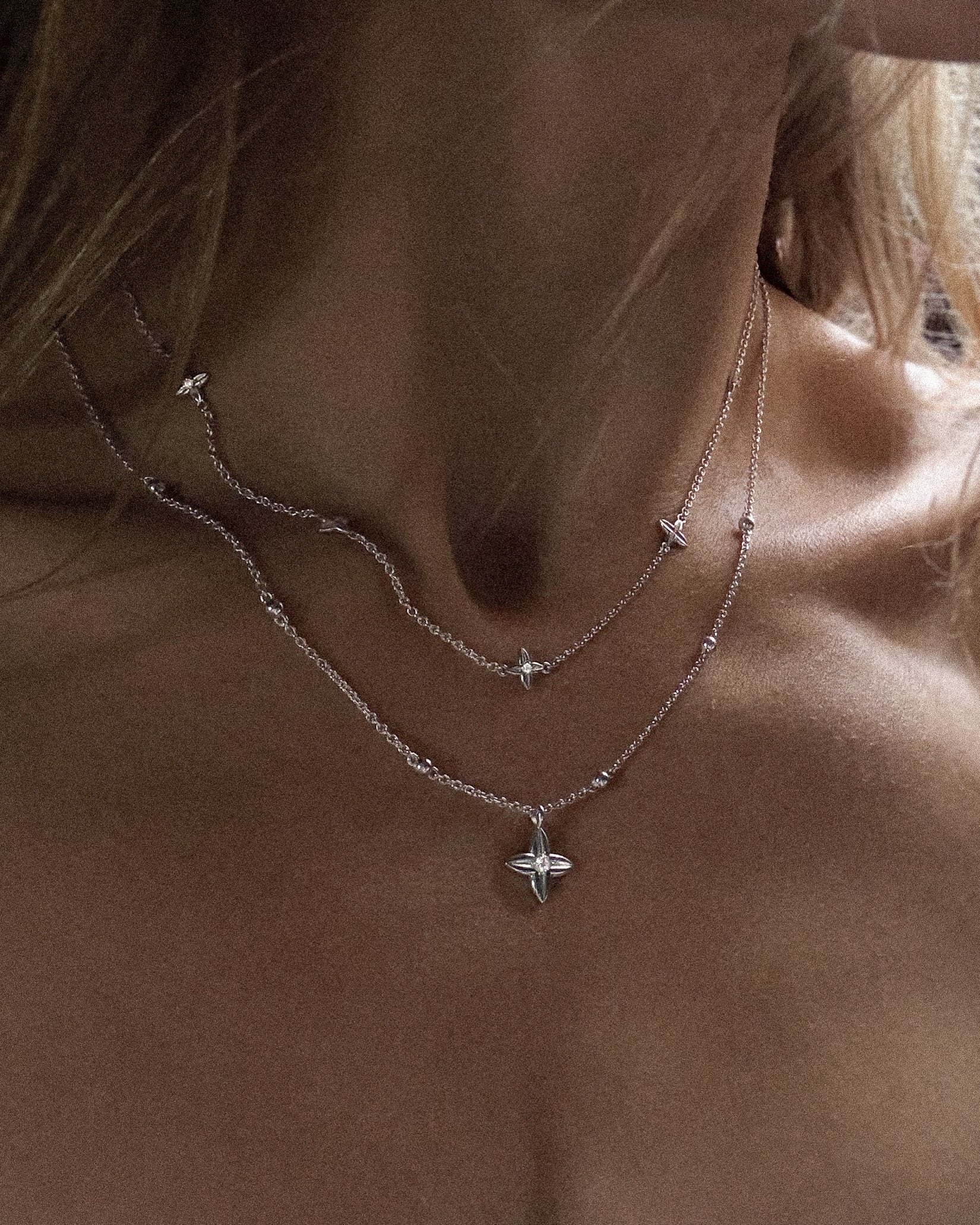The Flora Necklace White Gold